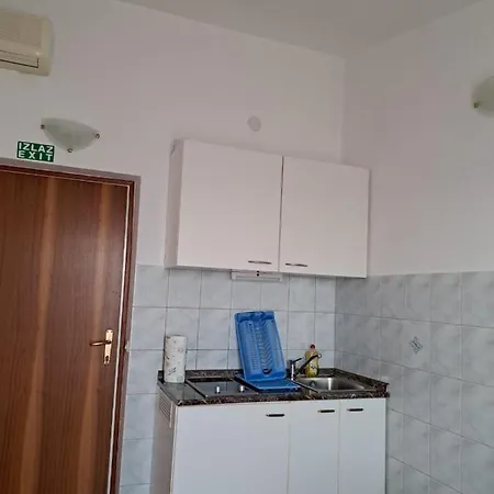 Garac Apartamento Dugi Rat