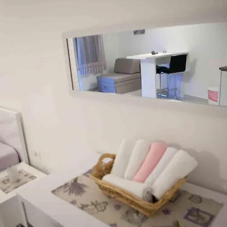 Apartament Garac